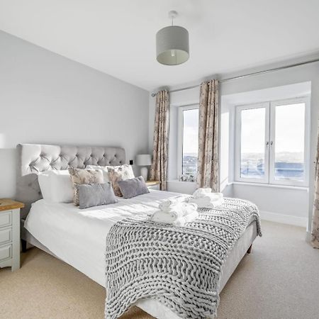 Luxury 3-Bed House, Beach 300M, Sleeps 6, Parking New Quay Esterno foto